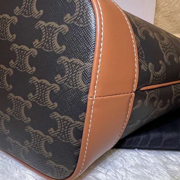 SOLD Authentic CELINE SMALL BUCKET IN TRIOMPHE CANVAS AND CALFSKIN in TAN - Picture 7 of 13